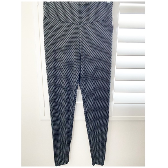 New Look Sport Women Workout Leggings Pants Ruched Backside Size 1X - Picture 1 of 9